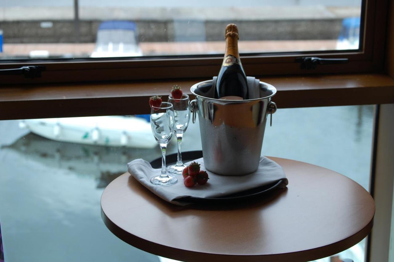 Carrick on Shannon Leitrim Marina Hotel חדר תמונה