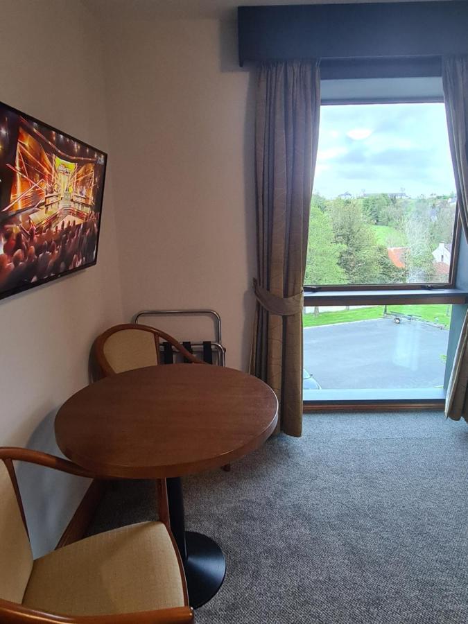 Carrick on Shannon Leitrim Marina Hotel מראה חיצוני תמונה