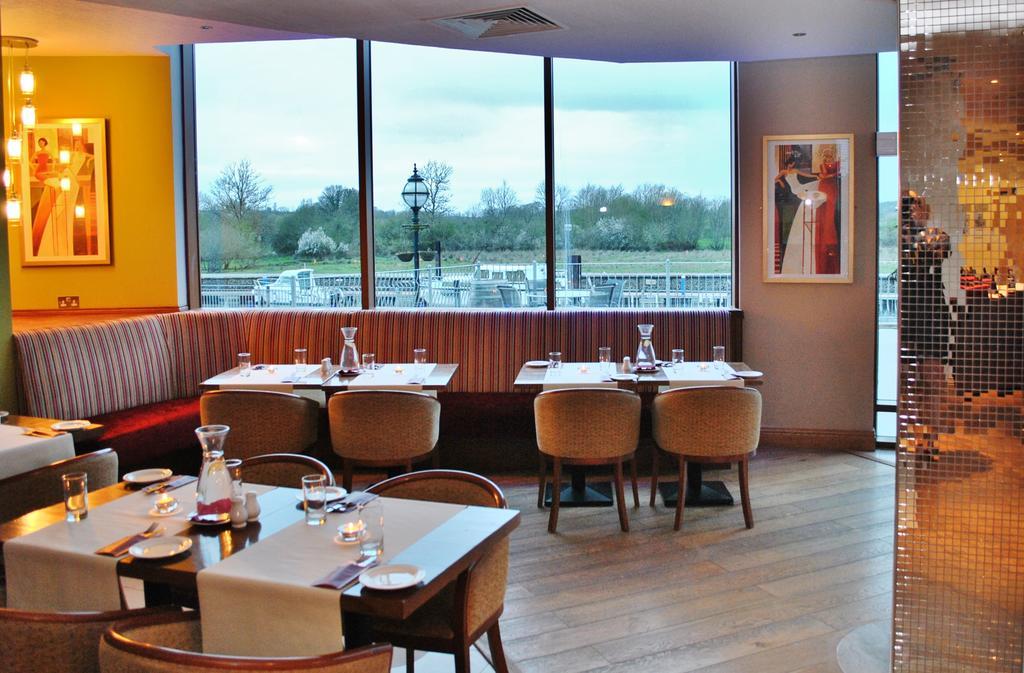 Carrick on Shannon Leitrim Marina Hotel מראה חיצוני תמונה